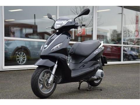 Piaggio Scooter 125 FLY