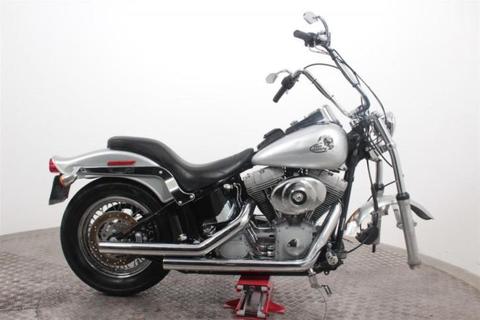 Harley-Davidson FXSTC Softail Custom (bj 2004)