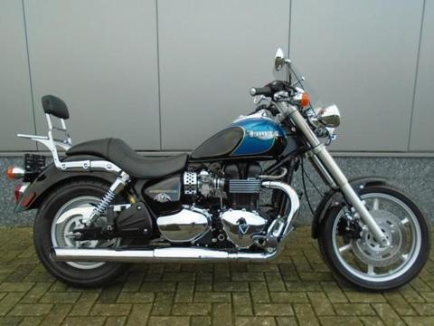 Triumph SPEEDMASTER (bj 2006)