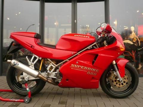 Ducati 888 Super Bike