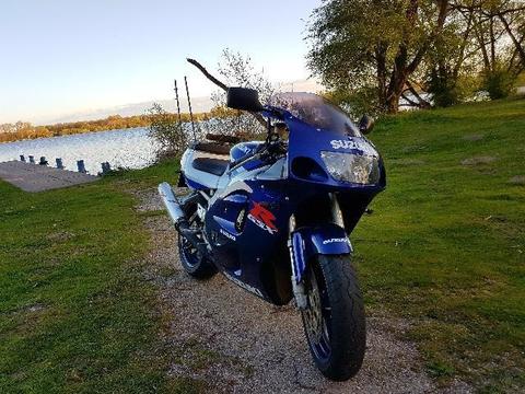 Suzuki GSX-R 750