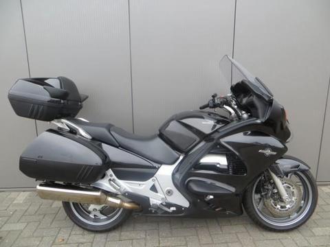 Honda ST 1300 PAN-EUR. DE LUXE