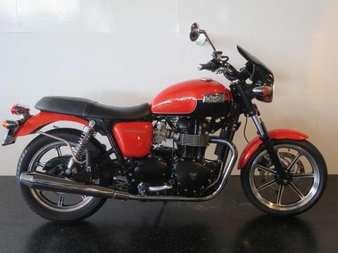 Triumph BONNEVILLE (bj 2013)