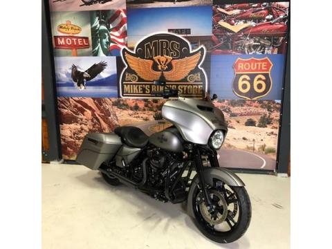 Harley-Davidson Street Glide FLHX 2016 Navi bagger super mooie motor