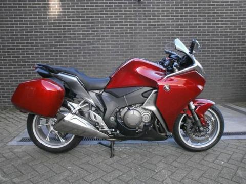 Honda VFR 1200 F C-ABS