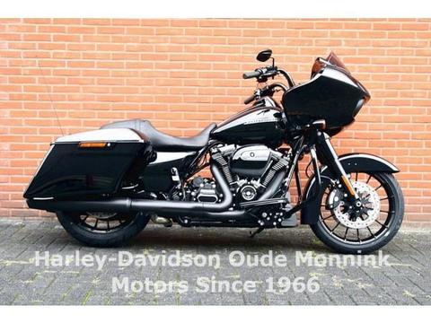 Harley-Davidson Road Glide FLTRXS Special 107