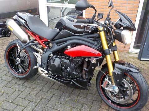 TRIUMPH SPEED TRIPLE R (bj 2015)