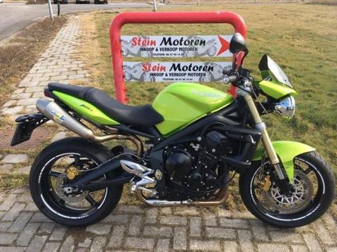 TRIUMPH STREET TRIPLE 675 (bj 2009)