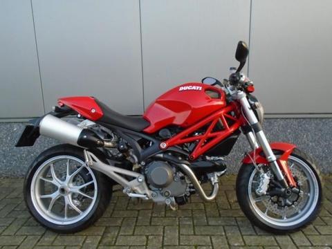 Ducati Monster 1100