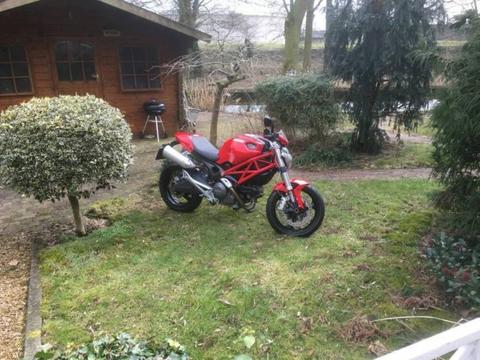 Nette originele Ducati Monster 696 + uit 2008