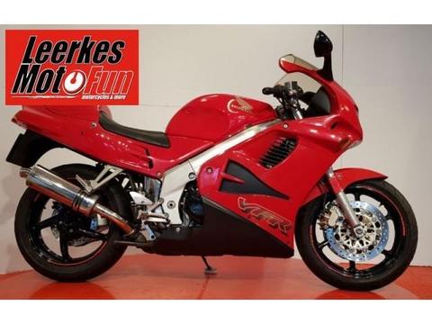 Honda VFR 750 VFR750 F rood (1996)