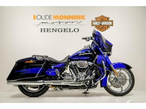 Harley-Davidson Street Glide FLHXSE CVO 117 F