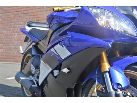 Yamaha YZF - R 6