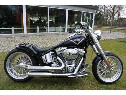 Harley-Davidson Softail FLST-N DeLuxe Screaming Eagle Special