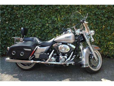 Harley-Davidson Road King FLHRC, 2007 / 1584 cc