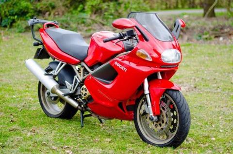 Ducati ST 2 Bouwjaar 2000