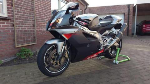 Aprilia RSV 1000 R RSV1000R 2004