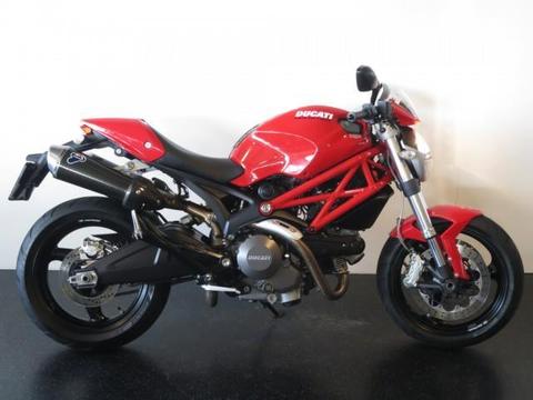 Ducati Monster 696 M 696+ M696