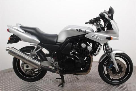 Yamaha FZS 600 Fazer (bj 2001)