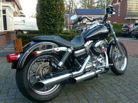 Harley-Davidson Dyna Super Glide custom