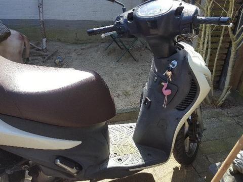 Suzuki Sixteen 150