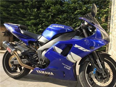 Yamaha YZF - R 1