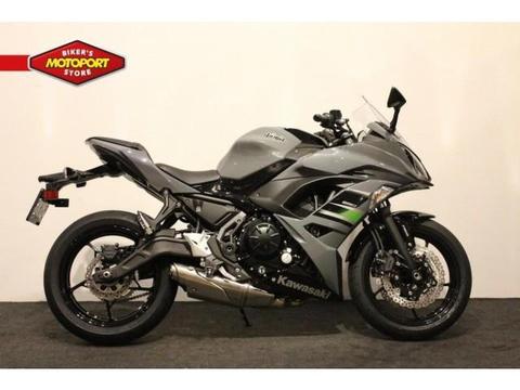 Kawasaki Ninja 650 ABS Tourer