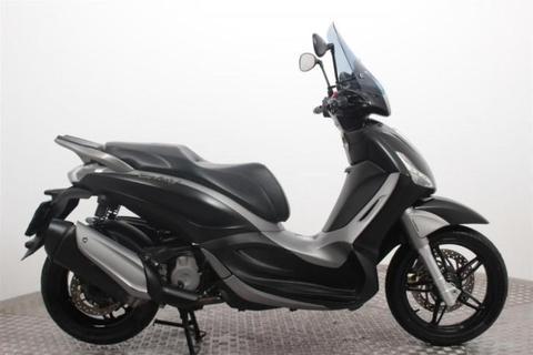 Piaggio Beverly 350 Sport ABS (bj 2015)