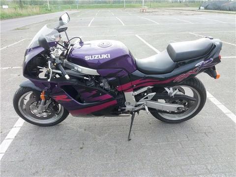 Suzuki GSX-R 750