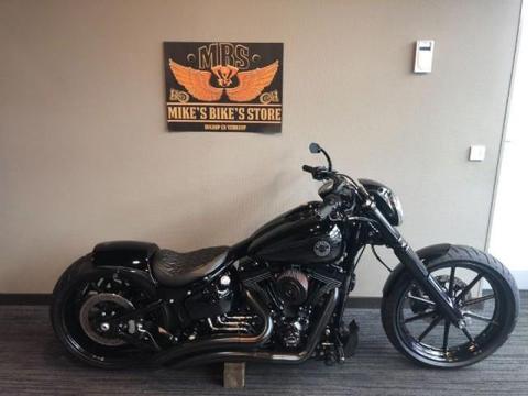 Harley-Davidson Breakout FXSB custom 2015 nieuwstaat
