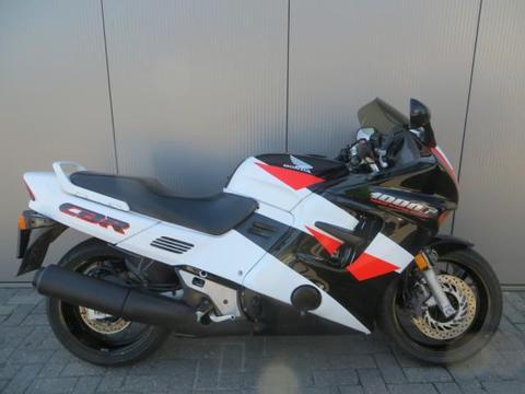 Honda CBR 1000 F