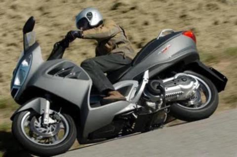 Malaguti SpiderMax GT500 Motorscooter 500cc in Showroomstaat