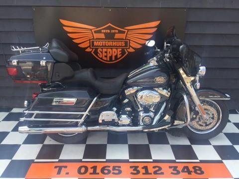 Harley-Davidson Electra Glide ULTRA CLASSIC FLHTCUI