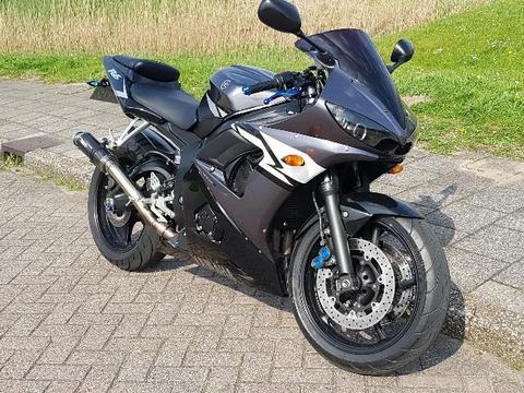 Yamaha YZF - R 6 deltabox