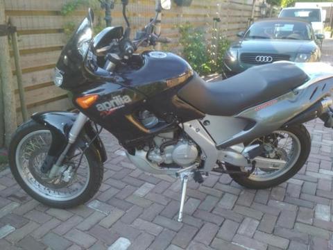 Aprilia Pegaso 650 25kw slechts 16500km