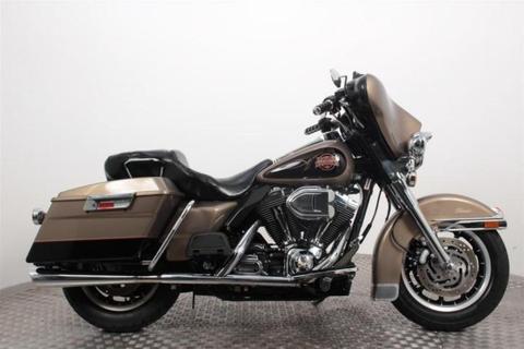 Harley-Davidson FLHTC Electra Glide Classic (bj 2004)