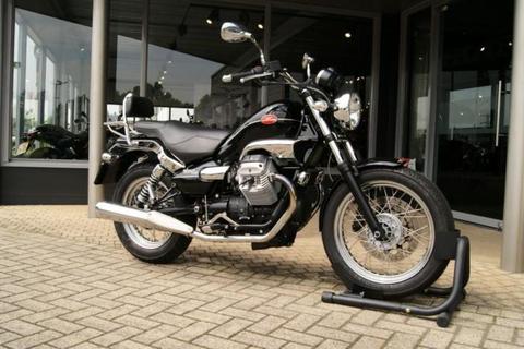 Moto Guzzi NEVADA 750 CLASSIC (bj 2012)