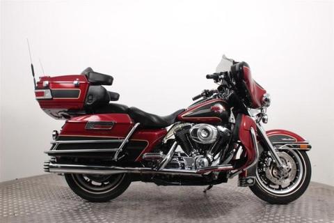 Harley-Davidson FLHTCUI Ultra Glide Classic (bj 2007)