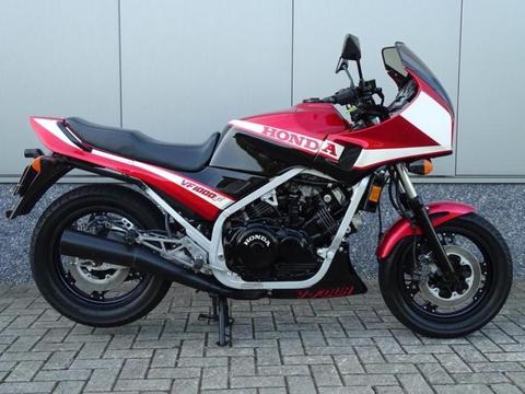 Honda VF 1000 F (bj 1987)