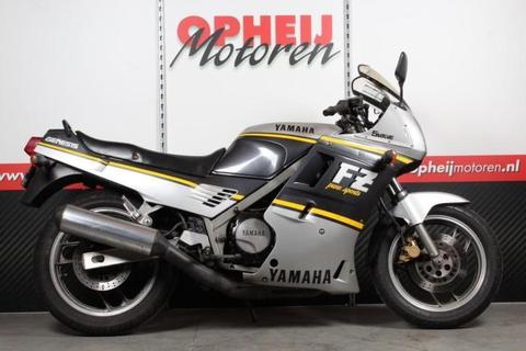 Yamaha FZ 750 (bj 1990)
