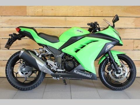 KAWASAKI NINJA 300 (bj 2013)