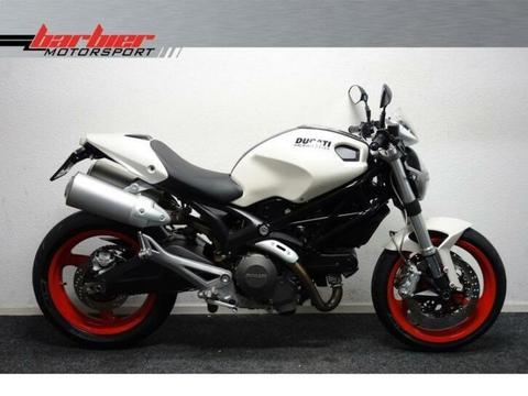 Subliem mooie Ducati MONSTER 696 (bj 2009)