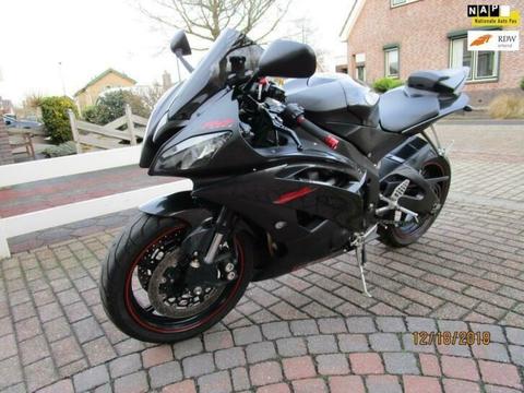 Yamaha Sport YZF-R6 black raven edition met alle toebehoren