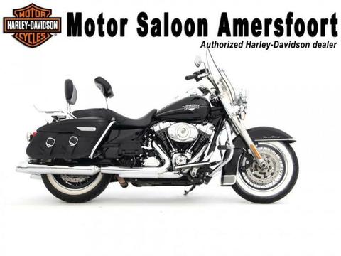 Harley-Davidson FLHRC ROAD KING CLASSIC (bj 2013)