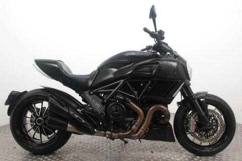 Ducati Diavel ABS (bj 2016)