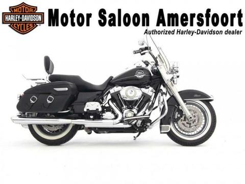 Harley-Davidson FLHRC ROAD KING CLASSIC (bj 2009)