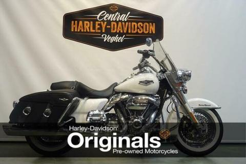 Harley-Davidson Road King Classic FLHRC 1745