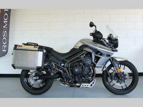 TRIUMPH TIGER 800 XRX LOW - nieuwstaat - 1ste eigenaar